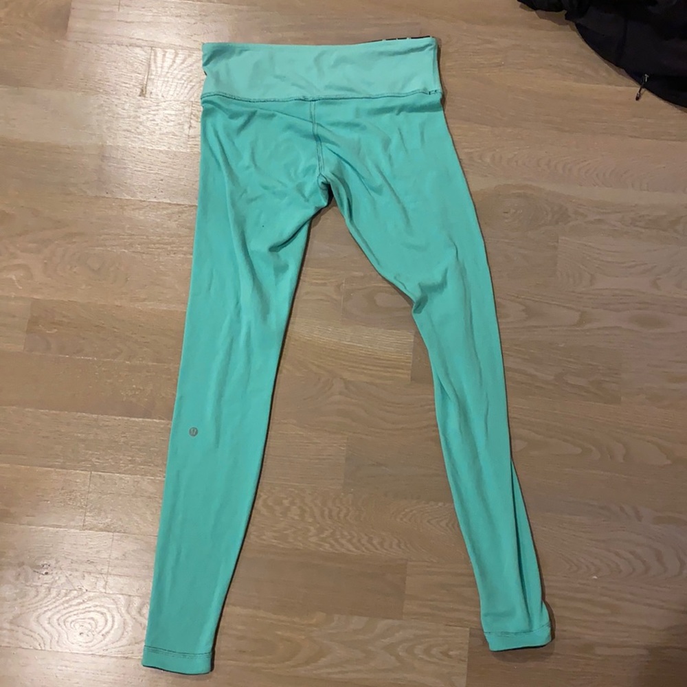 Lululemon full length REVERSIBLE leggings